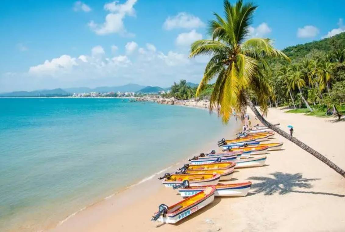 海南，热带天堂画卷里的椰风海韵