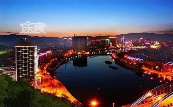 承德，历史文化名城的多维探析